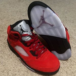Jordan 5 Retro “Raging Bulls”